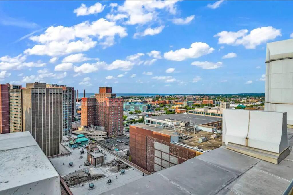 클리블랜드 2Br Unit In The Heart Of Dt With View Of Playhouse Square, Pool & Gym Access- 305 아파트 외부 사진