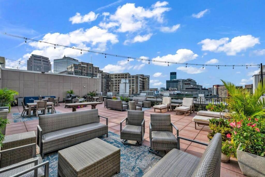 클리블랜드 2Br Unit In The Heart Of Dt With View Of Playhouse Square, Pool & Gym Access- 305 아파트 외부 사진