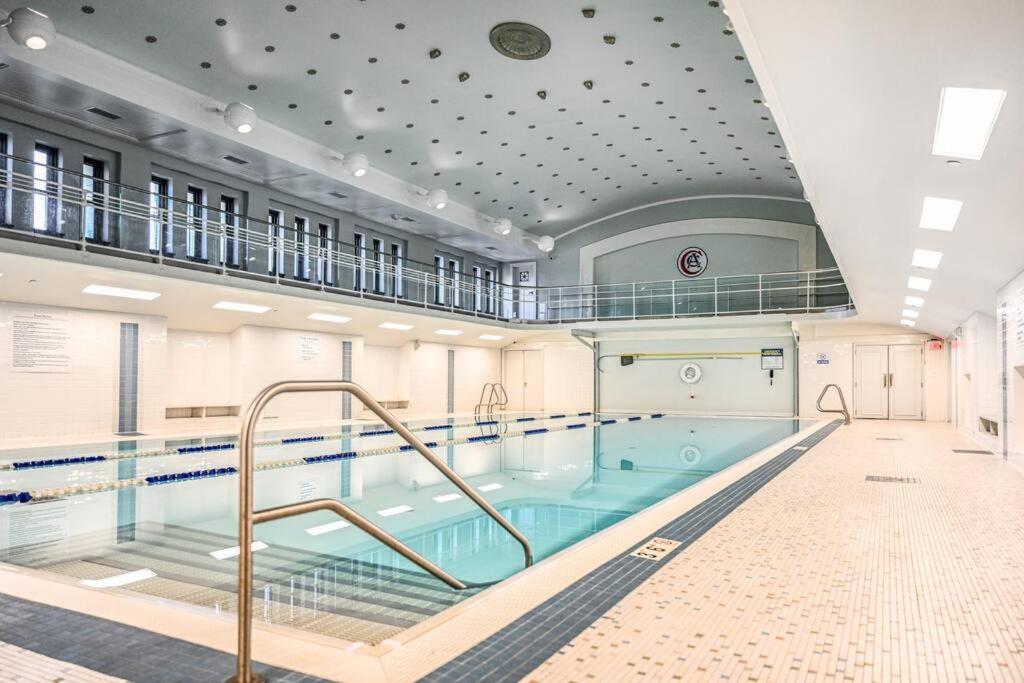 클리블랜드 2Br Unit In The Heart Of Dt With View Of Playhouse Square, Pool & Gym Access- 305 아파트 외부 사진