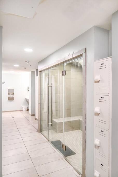 클리블랜드 2Br Unit In The Heart Of Dt With View Of Playhouse Square, Pool & Gym Access- 305 아파트 외부 사진