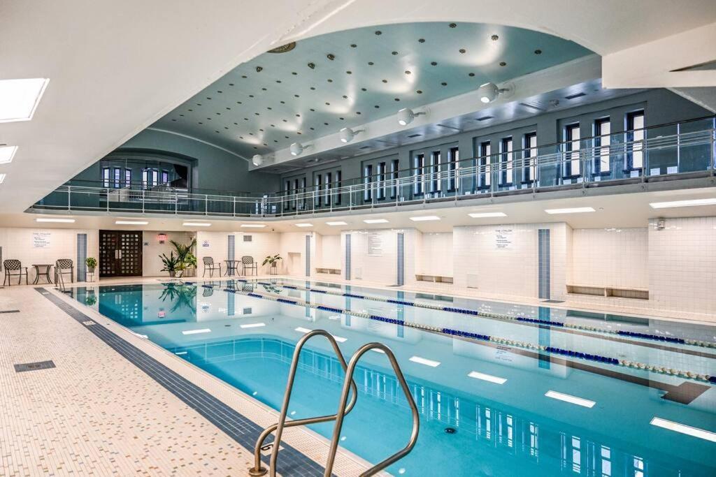 클리블랜드 2Br Unit In The Heart Of Dt With View Of Playhouse Square, Pool & Gym Access- 305 아파트 외부 사진